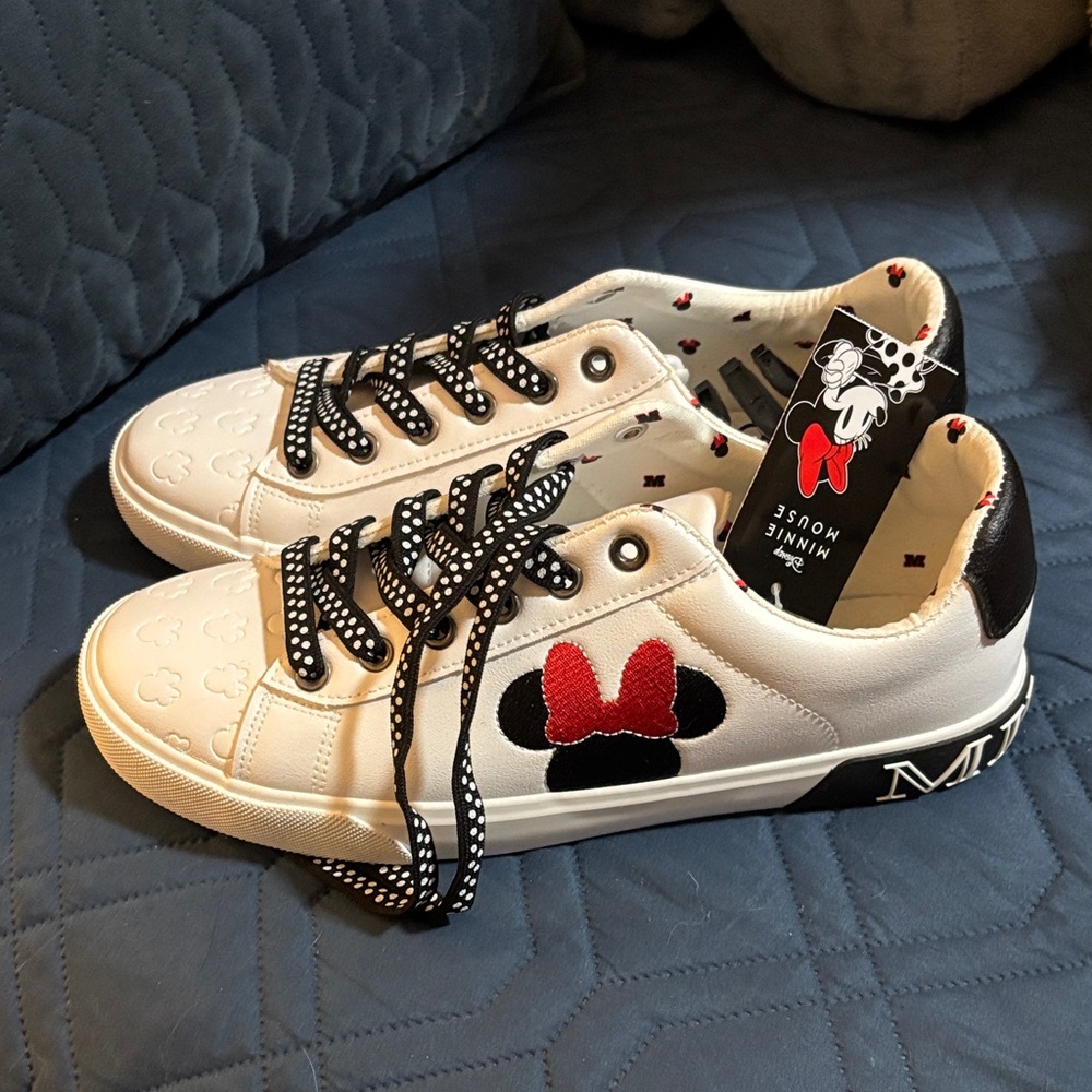 Disney White Sneakers with Black Polka Dot Laces and Red Accent - Picture 6 of 11